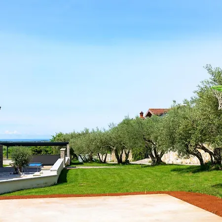 San Sebastian Villa Buje